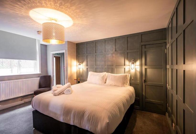 Апартаменты 3 Спальни, The Stamford