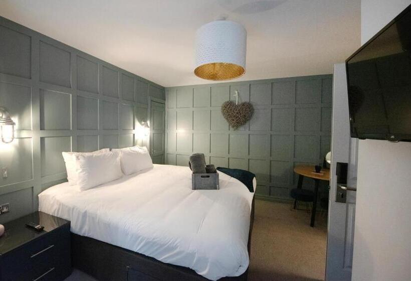 Апартаменты 3 Спальни, The Stamford