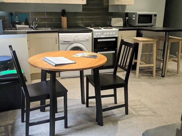 Апартаменты 3 Спальни, The Stamford