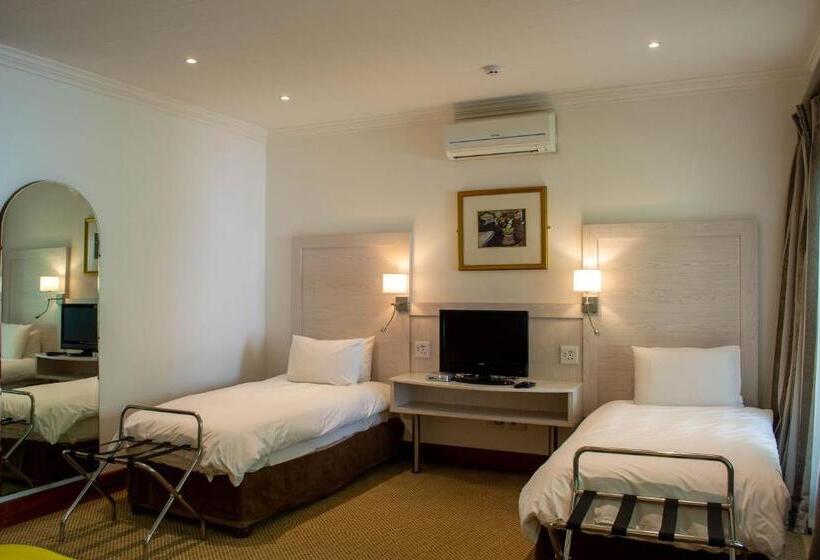 غرفة عائلية, Val Du Charron Wine & Leisure Estate