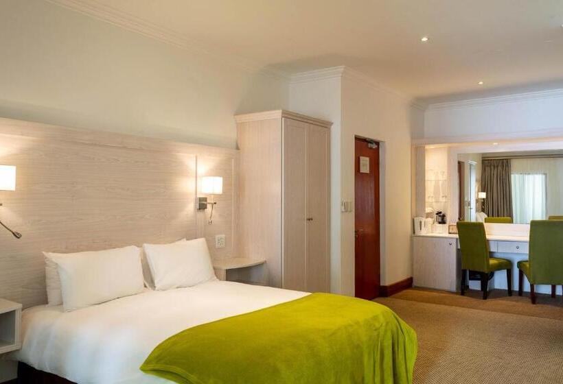 غرفة عائلية, Val Du Charron Wine & Leisure Estate