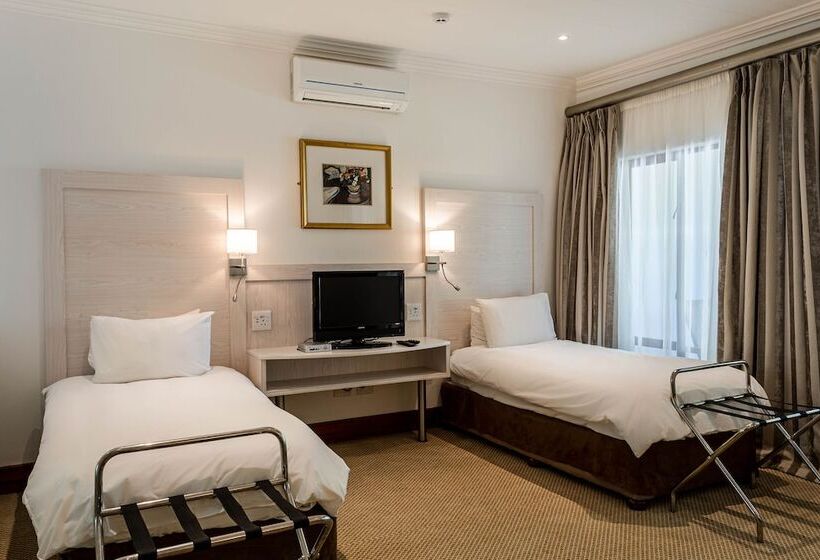 غرفة عائلية, Val Du Charron Wine & Leisure Estate