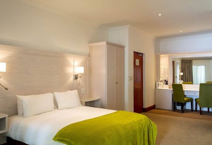 غرفة عائلية, Val Du Charron Wine & Leisure Estate