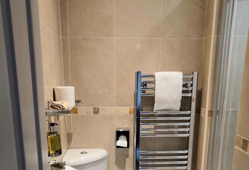 Basic Oda, The Westbourne