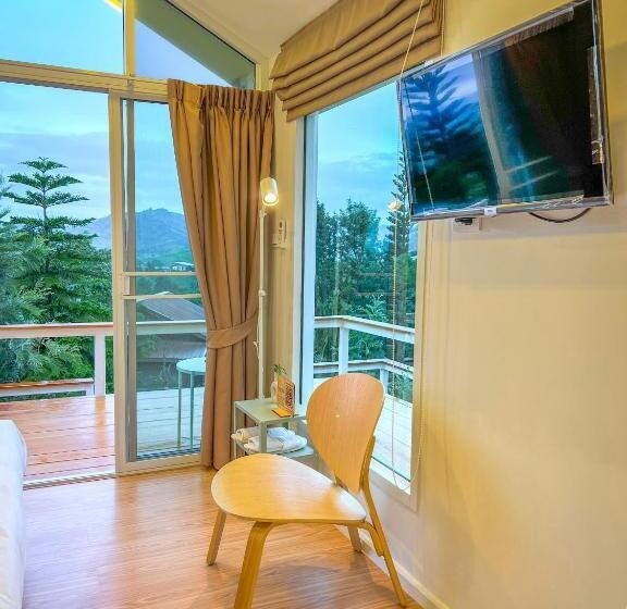 バルコニー付きスタンダードルーム, Serene Khaokho