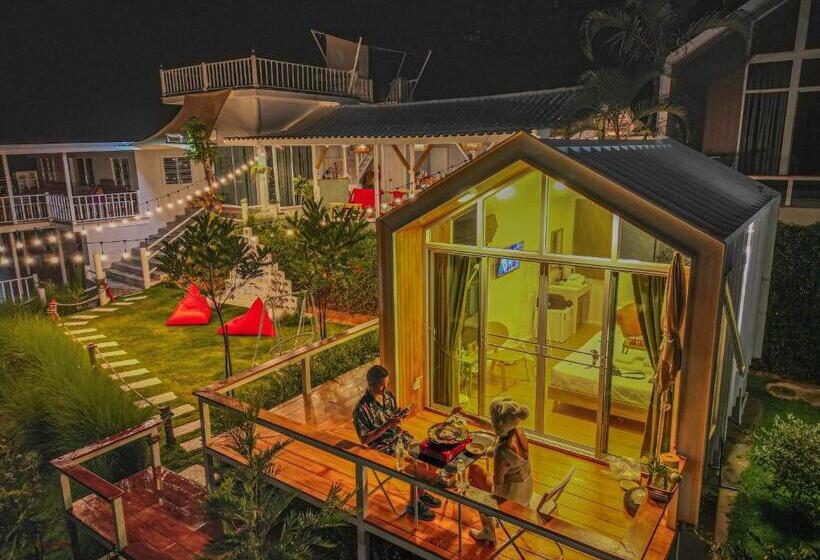 バルコニー付きスタンダードルーム, Serene Khaokho