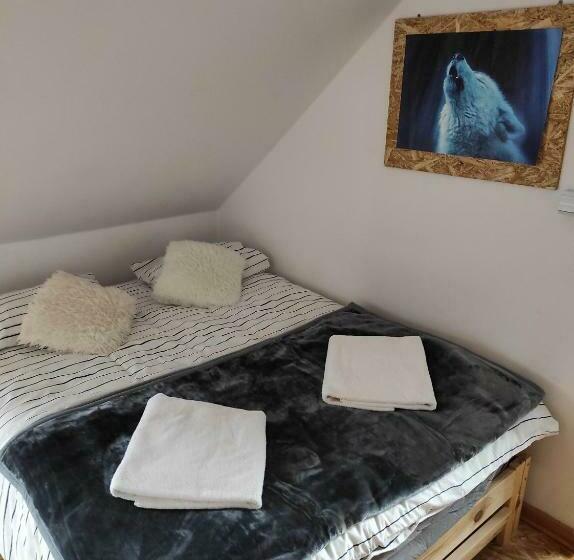 חדר בסיסי, Gościniec śliwkula