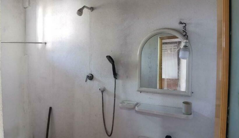 اتاق استاندارد با بالکن و چشمانداز دریا, Gunne Fisherman House