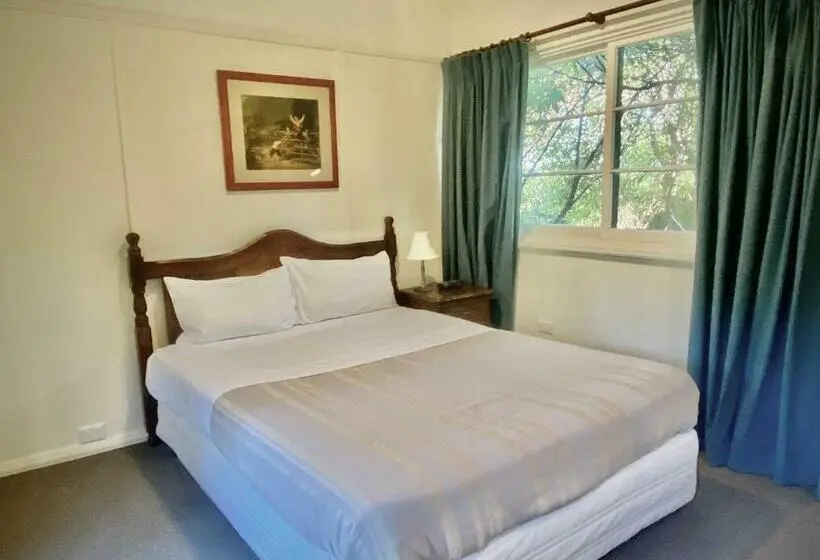Perhebungalow, Leura House