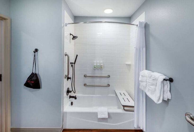 جناح, Americinn By Wyndham Mountain Home