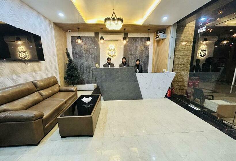 スタンダードルーム, Shree Jee