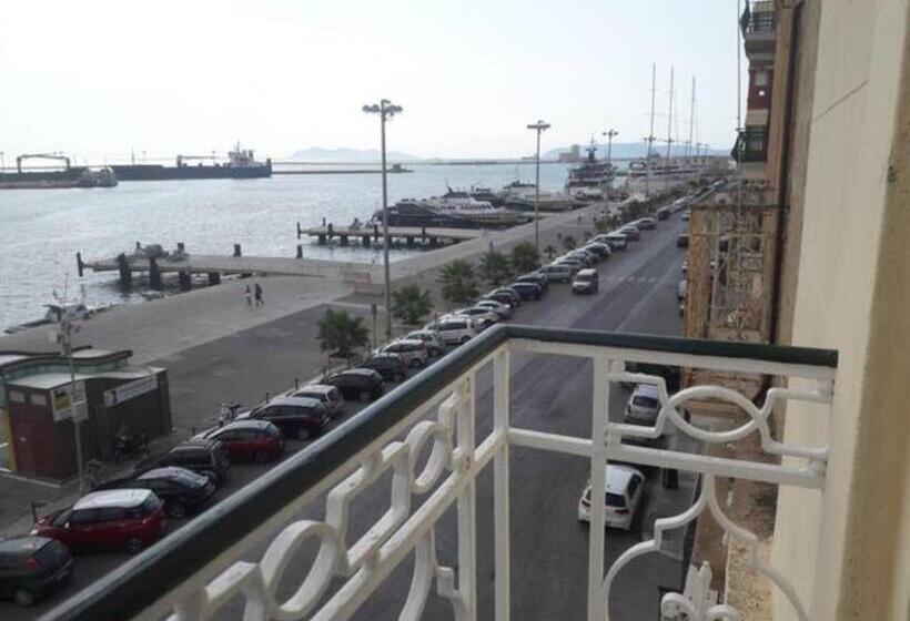 海景标准间带阳台, The Twins Rooms In Trapani 2