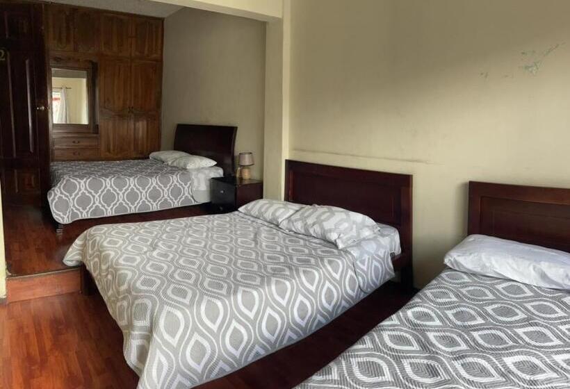 浴室共有ファミリールーム, Alojamientos Hostal Rest House