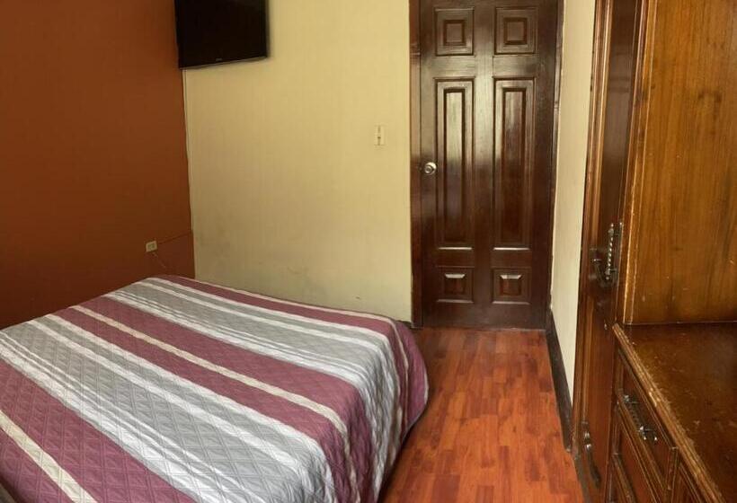 バスルーム共有のシングルスタンダード, Alojamientos Hostal Rest House