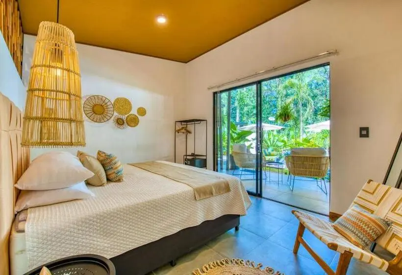 スイート, Exôtico Beach & Rooms