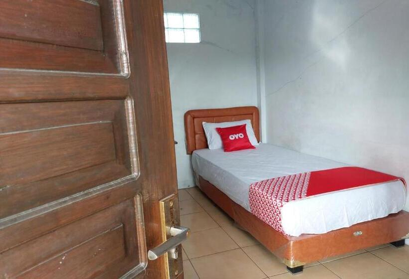 Номер Стандарт Индивидуальный, Oyo 92041 Borneo