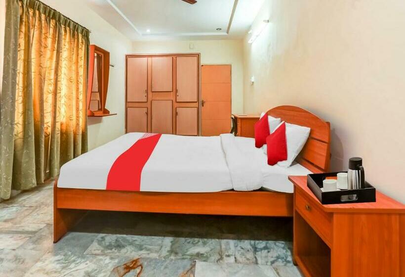 חדר סטנדרט, Oyo Flagship 80564 The Central Guest House