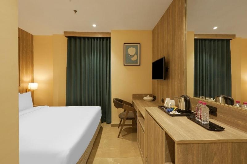 트리플 클래식 룸, Sunday Hotel Vadodara