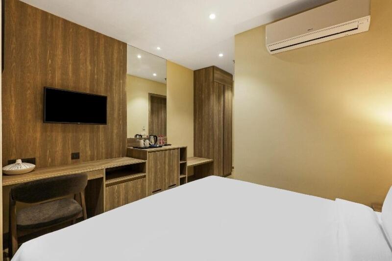 트리플 클래식 룸, Sunday Hotel Vadodara