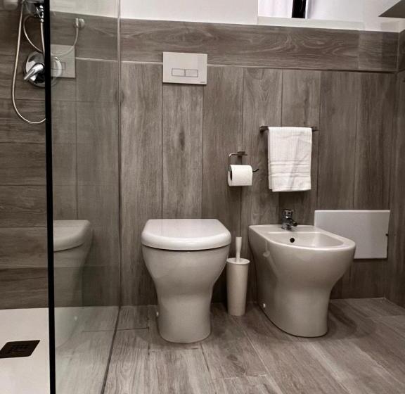 غرفة قياسية, Lb Home