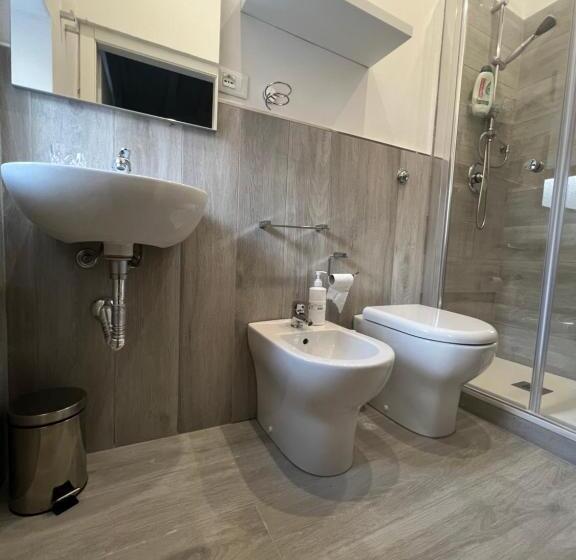 غرفة ديلوكس رباعية, Lb Home