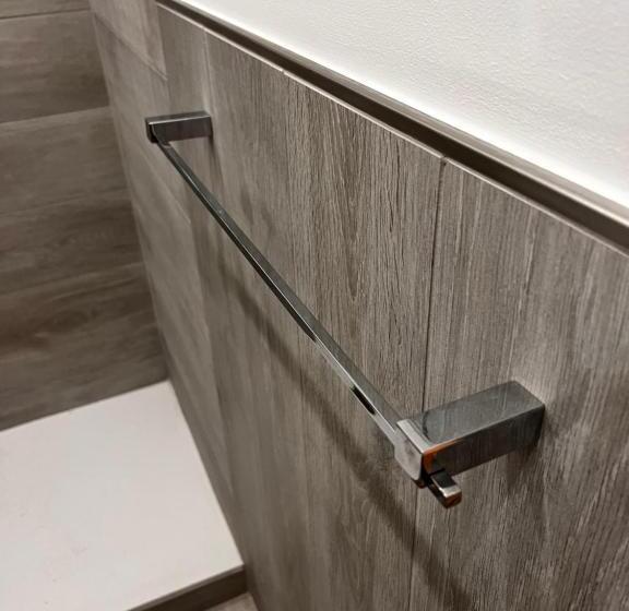 غرفة ديلوكس رباعية, Lb Home