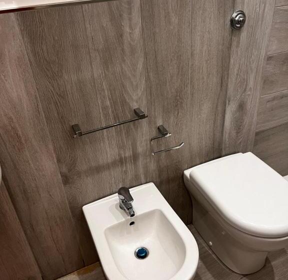 غرفة ديلوكس رباعية, Lb Home