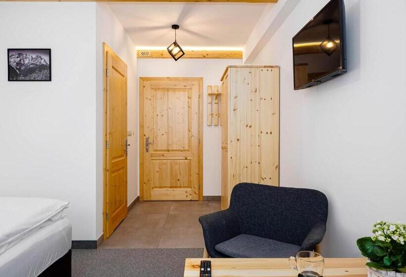 장애인을 위한 스탠다드 룸, Villa Taternik By Golden Apartments