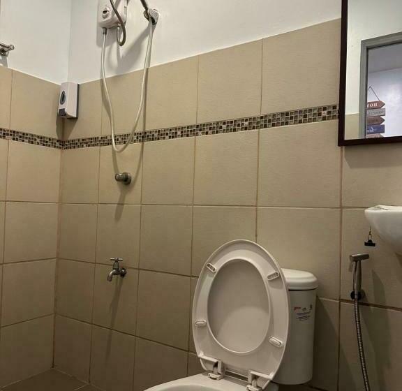 استودیوی لوکس, Aden