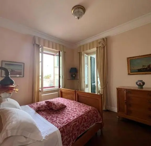 オーシャンビュースタンダードルームバルコニー付き, Dimora Villa Ricci