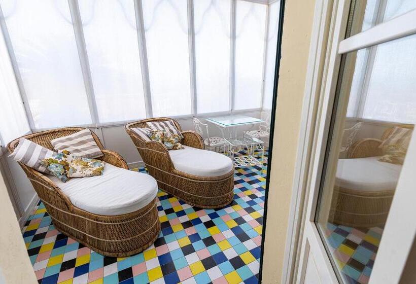 غرفة قياسية مطلّة علي البحر مزوَّدة بشُرفة, Dimora Villa Ricci