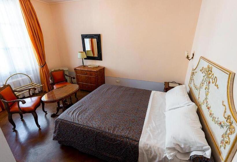 غرفة قياسية, Dimora Villa Ricci