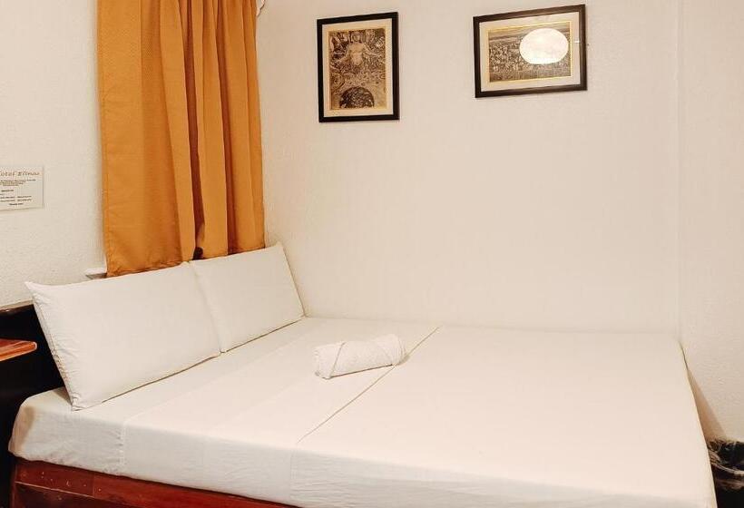 اتاق لوکس, Elinas And Restaurant