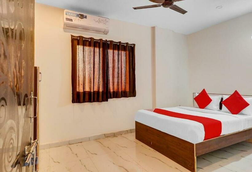 Трехместный Номер Классика, Flagship Sairam Residency