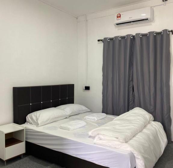 标准间带游泳池, Green Forest  Resort