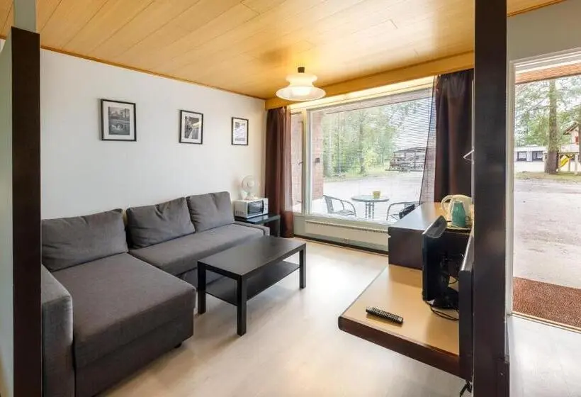 Standard-bungalow, Li Leikari