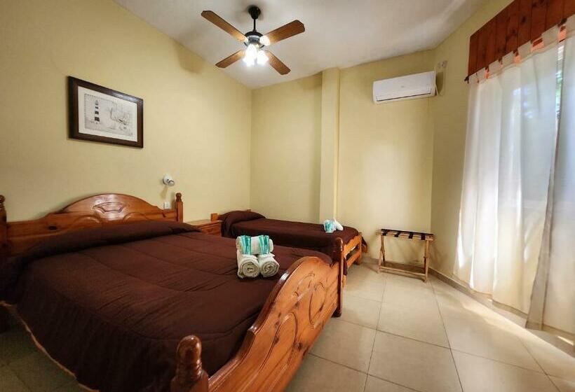 高级三人间, Los ángeles