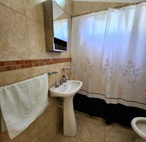 高级三人间, Los ángeles