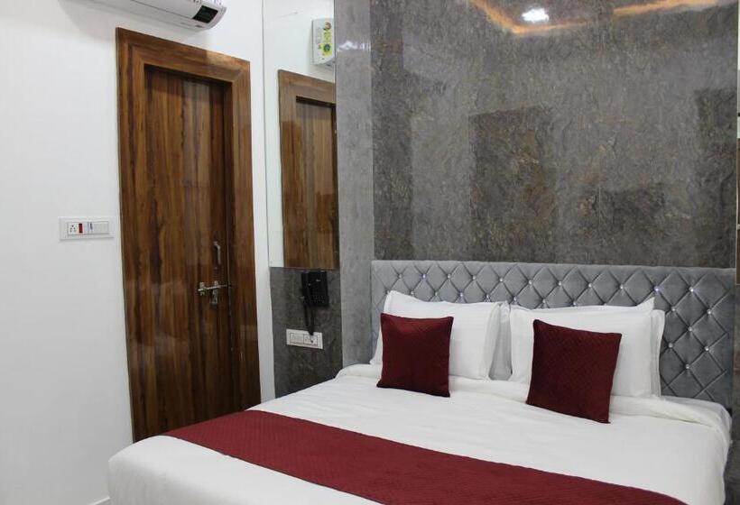 Pokój Deluxe, Shri Govindam