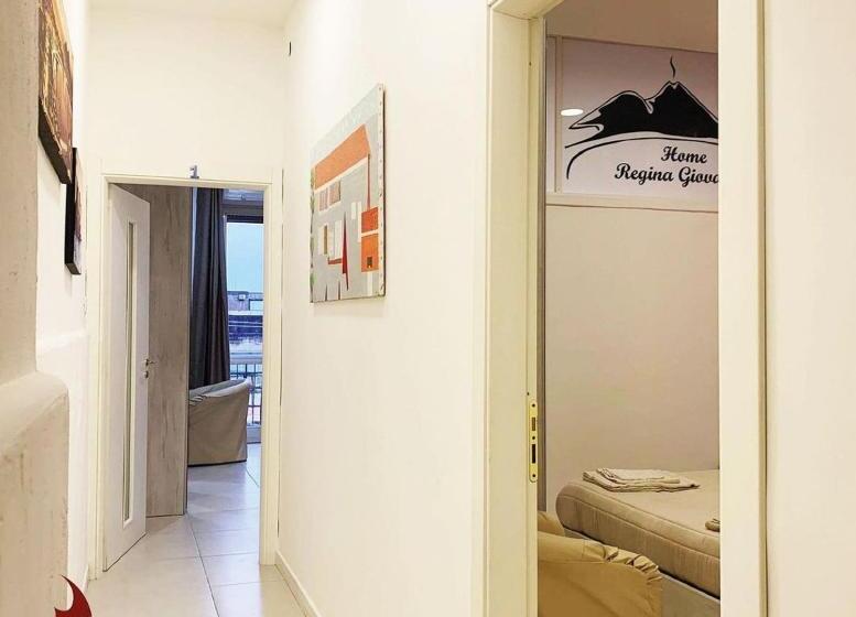 آپارتمان 2 خوابه, Home Regina Giovanna