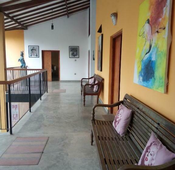 Familjerum, Saffron Fields