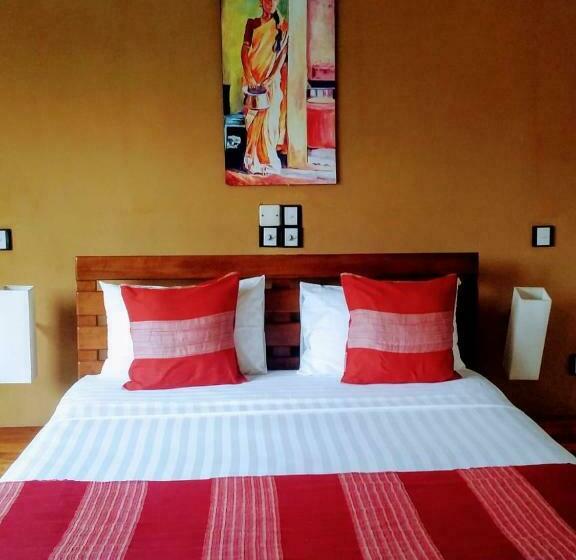 Standardrum Poolutsikt, Saffron Fields