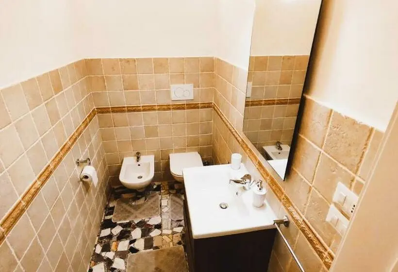 スタンダードルーム, Templari Suite B&b Mesagne