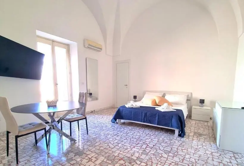 スタンダードトリプルルーム, Templari Suite B&b Mesagne