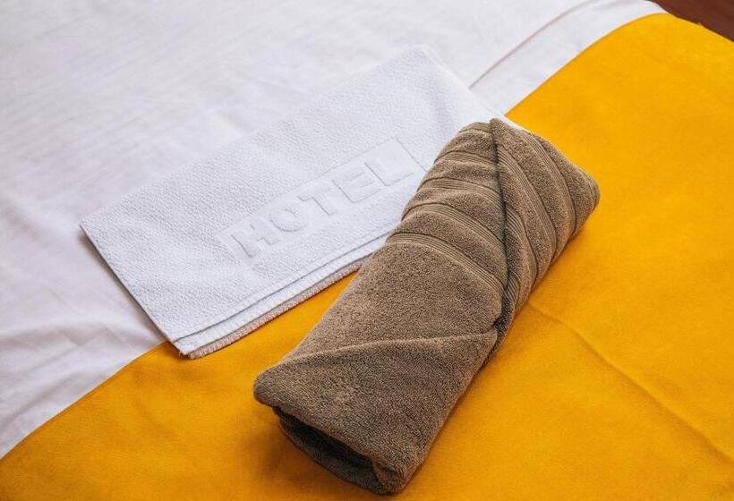 اتاق ساده سه نفره, Domaćinska Kuća Banja Luka