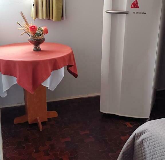 Standard Kolmen Hengen Huone, Pensionato Fernanda