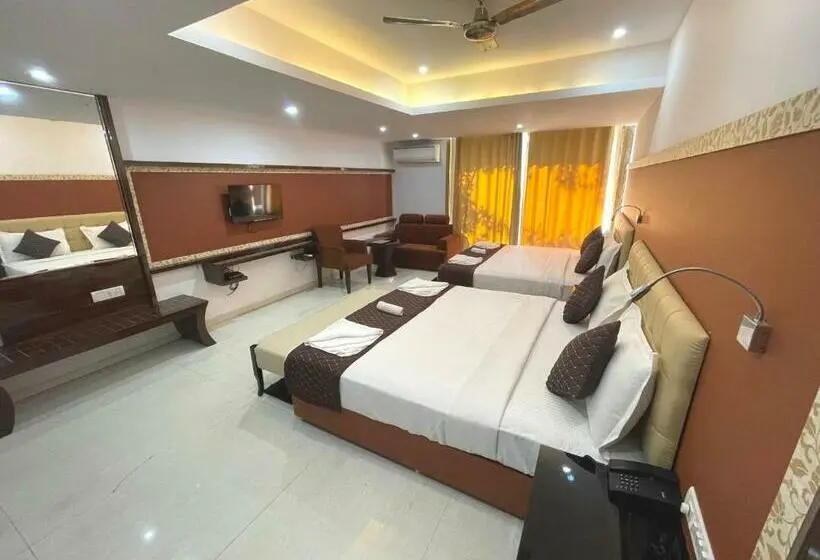 Quarto Familiar, Goa Continental Baga