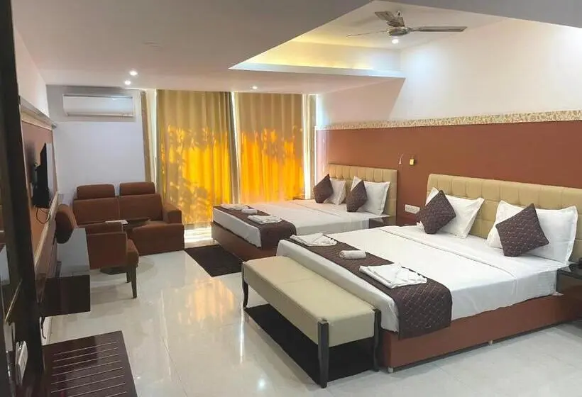Quarto Familiar, Goa Continental Baga