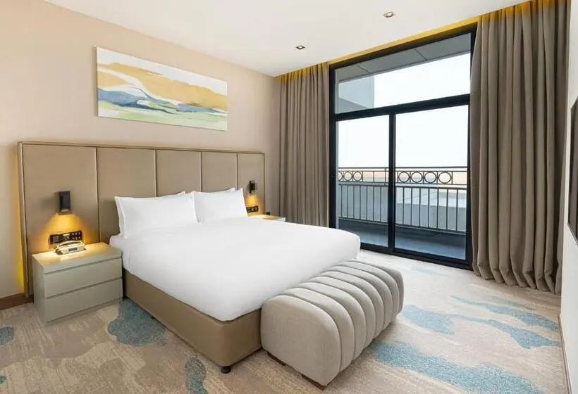 バルコニー付スイート, Holiday Inn Riyadh The Business District, An Ihg