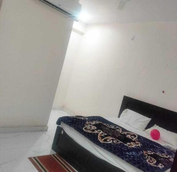 트리플 클래식 룸, Oyo 80463j Hotal Mannat Valley